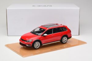 Volkswagen Golf Mk7 Alltrack Tornado Red DNA 1:18 DNA000035 Sveķi — attēls 6 no 6