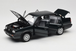 Volkswagen Jetta Mk3 CL Melns Icartime 1:18 JETTA001 Metāls — attēls 2 no 8