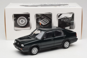 Volkswagen Jetta Mk3 CL Melns Icartime 1:18 JETTA001 Metāls — attēls 8 no 8