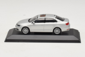 Volkswagen Jetta Mk6 Sudrabs Minichamps 1:43 JETTA002 Metāls