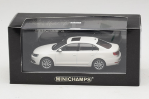 Volkswagen Jetta Mk6 Balts Minichamps 1:43 JETTA003 Metāls — attēls 4 no 4