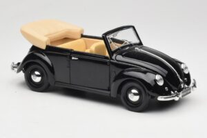 Volkswagen Vabole Kabriolets Melns Maisto 1:18 37800-M6 Metāls — attēls 6 no 8