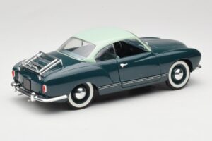 Volkswagen Karmann Ghia Zils Solido 1:18 8061 Metāls — attēls 3 no 8