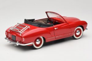 Volkswagen Karmann Ghia Kabriolets Sarkans Solido 1:18 8058 Metāls — attēls 3 no 8