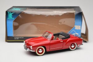 Volkswagen Karmann Ghia Kabriolets Sarkans Solido 1:18 8058 Metāls — attēls 8 no 8