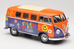 Volkswagen Microbus T1 Flower Power Road Signature 1:18 92329 Metāls — attēls 6 no 8