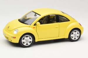 Volkswagen New Beetle Dzeltens Bburago 1:18 BEETLE001 Metāls