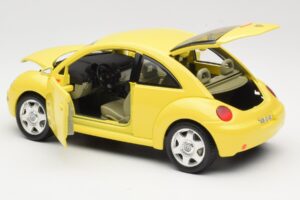 Volkswagen New Beetle Dzeltens Bburago 1:18 BEETLE001 Metāls — attēls 5 no 8