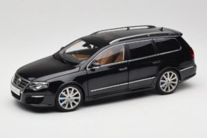 Volkswagen Passat B6 R36 Variant Melns NZG 1:18 KF044-4A Metāls