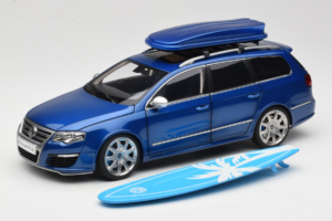 Volkswagen Passat B6 R36 Variant Zils NZG 1:18 KF044 Metāls