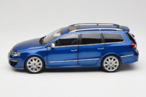 Volkswagen Passat B6 R36 Variant Zils NZG 1:18 KF044 Metāls — attēls 5 no 9