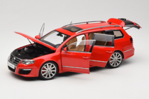 Volkswagen Passat B6 R36 Variant Sarkans NZG 1:18 KF044-5 Metāls — attēls 2 no 8