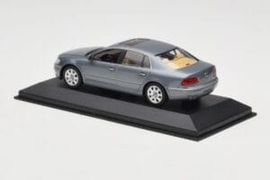 Volkswagen Phaeton Light Blue Metallic Minichamps 1:43 VW002 Metāls — attēls 3 no 4