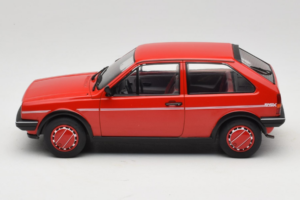 Volkswagen Polo II Coupe Fox MCG 1:18 MCG18523 Metāls — attēls 3 no 6