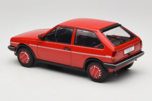 Volkswagen Polo II Coupe Fox MCG 1:18 MCG18523 Metāls — attēls 5 no 6
