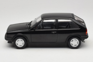 Volkswagen Polo II Coupe G40 Melns MCG 1:18 MCG18524 Metāls — attēls 3 no 6