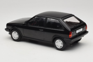 Volkswagen Polo II Coupe G40 Melns MCG 1:18 MCG18524 Metāls — attēls 5 no 6