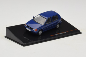 Volkswagen Polo Mk3 Zils IXO 1:43 CLC579N Metāls — attēls 2 no 4