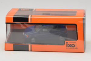 Volkswagen Polo Mk3 Zils IXO 1:43 CLC579N Metāls — attēls 4 no 4