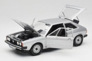 Volkswagen Scirocco GT Mk1 Silver Metallic Revell 1:18 08833 Metāls — attēls 2 no 8