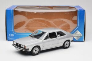Volkswagen Scirocco GT Mk1 Silver Metallic Revell 1:18 08833 Metāls — attēls 8 no 8