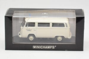 Volkswagen T2 Ambulance DRK Minichamps 1:43 400053090 Metāls — attēls 4 no 4