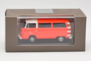 Volkswagen T2 Bus Ugunsdzēsēji Frankfurt Minichamps 1:43 400053091-R Metāls — attēls 4 no 4