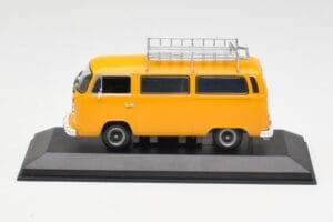 Volkswagen T2 Bus Dzeltens Minichamps 1:43 400053002 Metāls
