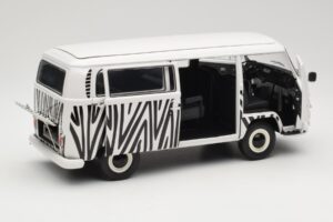 Volkswagen T2a Bus Safari Schuco 1:18 191 Metāls — attēls 2 no 8