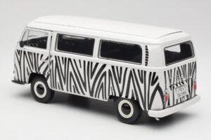 Volkswagen T2a Bus Safari Schuco 1:18 191 Metāls — attēls 7 no 8