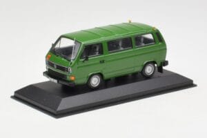Volkswagen T3 Bus Zaļš Minichamps 1:43 400055000 Metāls — attēls 2 no 4