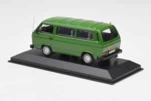 Volkswagen T3 Bus Zaļš Minichamps 1:43 400055000 Metāls — attēls 3 no 4