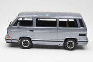 Volkswagen T3 Porsche B32 Minibus Zils KK-Scale 1:18 KKDC180221 Metāls — attēls 3 no 6