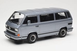 Volkswagen T3 Porsche B32 Minibus Zils KK-Scale 1:18 KKDC180221 Metāls