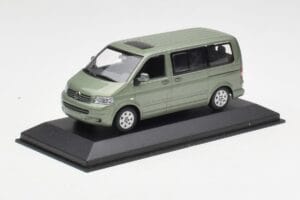 Volkswagen T5 Bus Fresco Green Minichamps 1:43 T5001-B Metāls — attēls 2 no 4