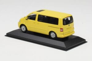 Volkswagen T5 Bus Dzeltens Minichamps 1:43 842902111 Metāls — attēls 3 no 4