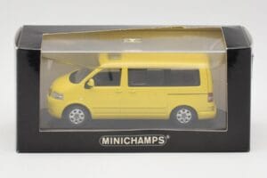 Volkswagen T5 Bus Dzeltens Minichamps 1:43 842902111 Metāls — attēls 4 no 4