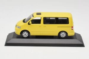 Volkswagen T5 Bus Dzeltens Minichamps 1:43 842902111 Metāls