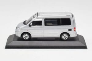 Volkswagen T5 California Sudrabs Minichamps 1:43 7H8099300GPA7W Metāls
