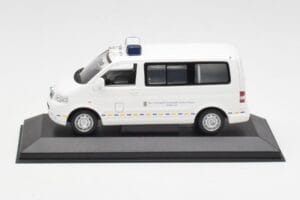 Volkswagen T5 Multivan Bundeswehr Neatliekamās Palīdzības Ārsts Prototips Minichamps 1:43 400052291-P1 Metāls