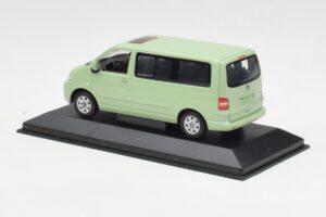 Volkswagen T5 Multivan California Laima Zaļš Dealer Minichamps 1:43 400052201-D1 Metāls — attēls 3 no 4