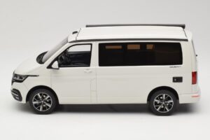 Volkswagen T6.1 California Ocean Candy White Otto 1:18 OT488 Sveķi — attēls 3 no 6