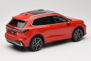 Volkswagen Tiguan eTSI R-Line Persimmon Red Metallic Otto 1:18 OT489 Sveķi — attēls 2 no 6