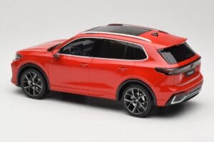 Volkswagen Tiguan eTSI R-Line Persimmon Red Metallic Otto 1:18 OT489 Sveķi — attēls 5 no 6