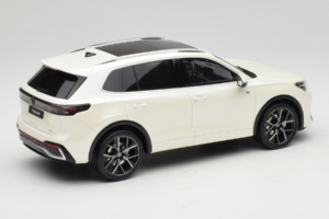Volkswagen Tiguan R-Line Oryx White Pearl Otto 1:18 OT1219 Sveķi — attēls 2 no 6