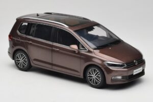 Volkswagen Touran 5T Brūns Paudi Model 1:18 ZVE000003BRA Metāls — attēls 6 no 8