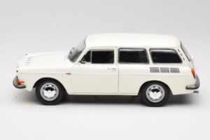 Volkswagen Type 3 1600 L Variant Policija Minichamps 1:18 100051091 Metāls — attēls 4 no 8