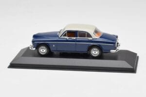 Volvo 121 Amazon Zilgani Pelēks Minichamps 1:43 430171060 Metāls