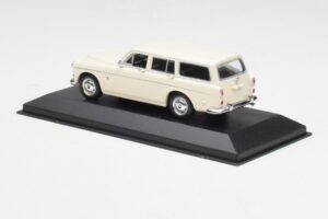 Volvo 121 Amazon Universāls Balts Minichamps 1:43 430171010 Metāls — attēls 3 no 4