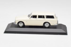 Volvo 121 Amazon Universāls Balts Minichamps 1:43 430171010 Metāls